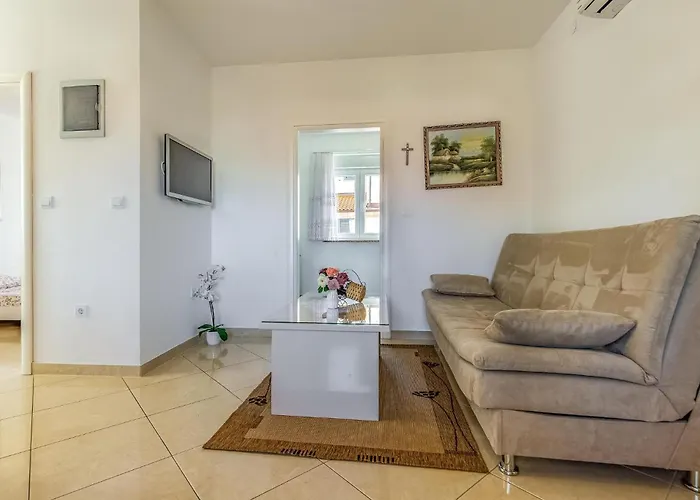 2 Bedroom Awesome In Appartamento