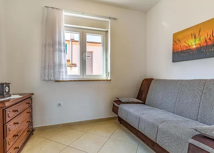 2 Bedroom Awesome In *