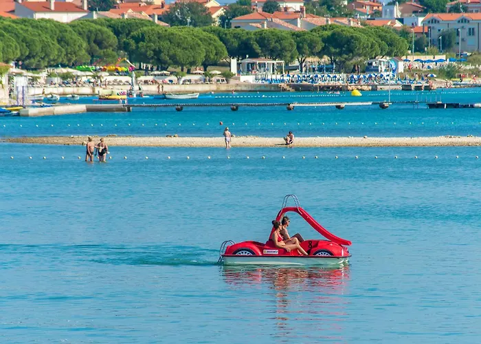 Apartment 2 Bedroom Awesome In